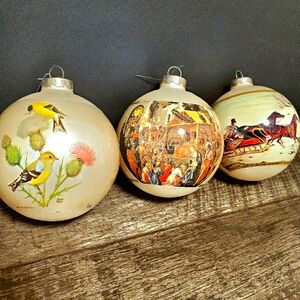 Vintage Holiday Ornaments. Religious. Winter  Holiday. Gold Finch. Birds.